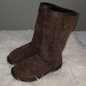 UGG classic tall boot in brown